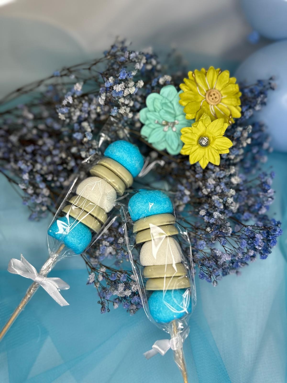 white, blue, and Filipino skewers
