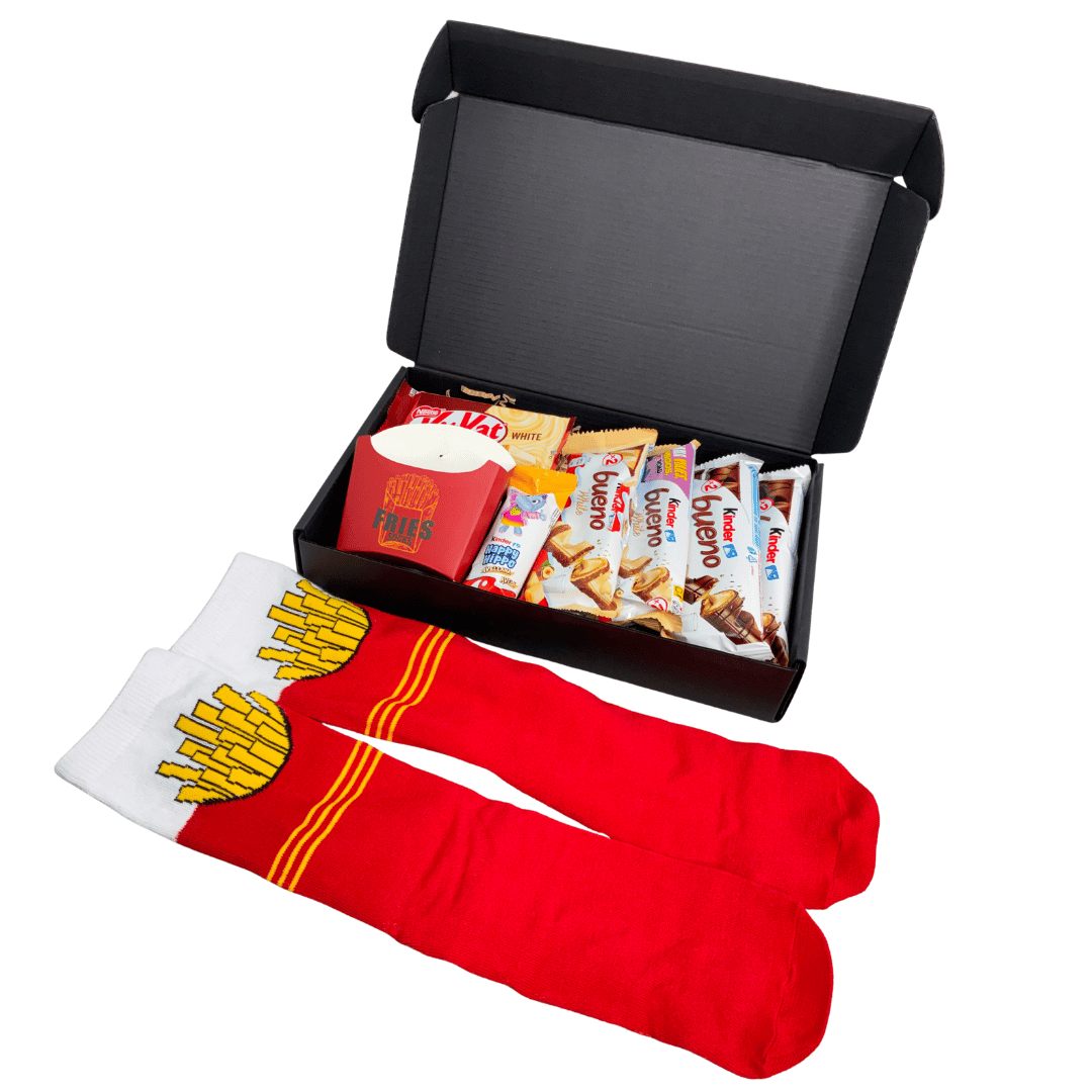🎁 Elegant Surprise Gift Box 🖤 – Sweets and an Unexpected Treat